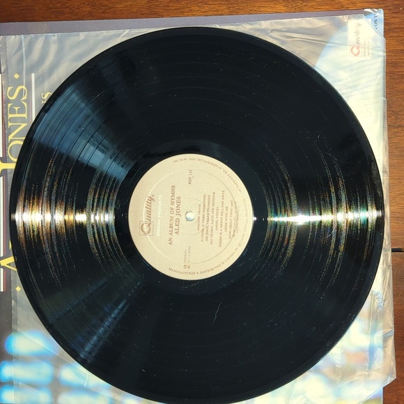 Aled Jones: An Album Of Hymns, LP Record - Picture 4 of 5